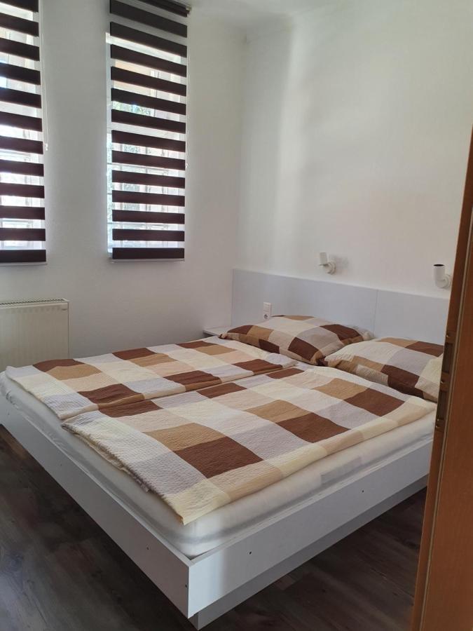 Maja Apartmanhaz บาลาตอนแลลเล ภายนอก รูปภาพ